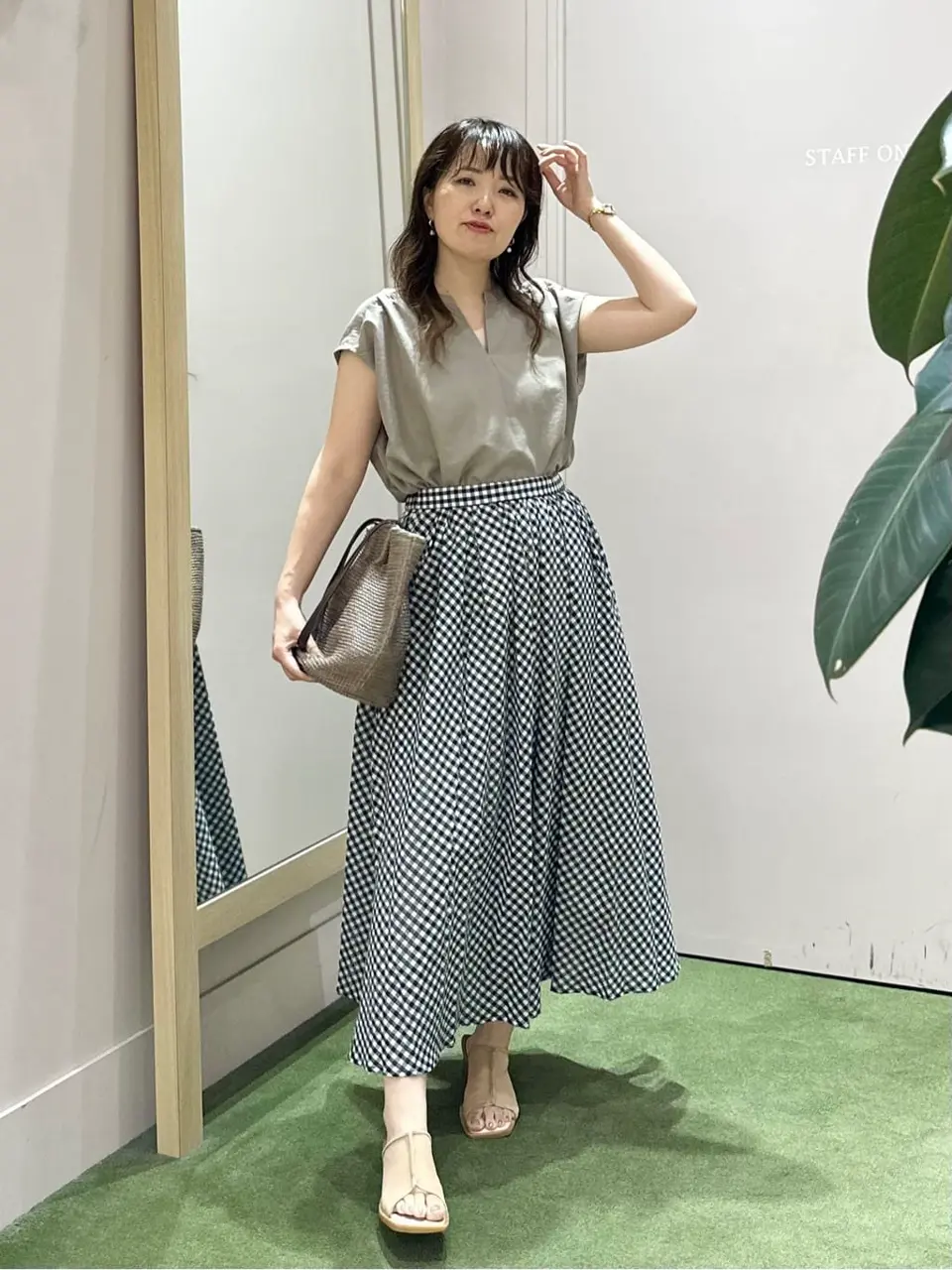 ANY フジコ コーディネート画像