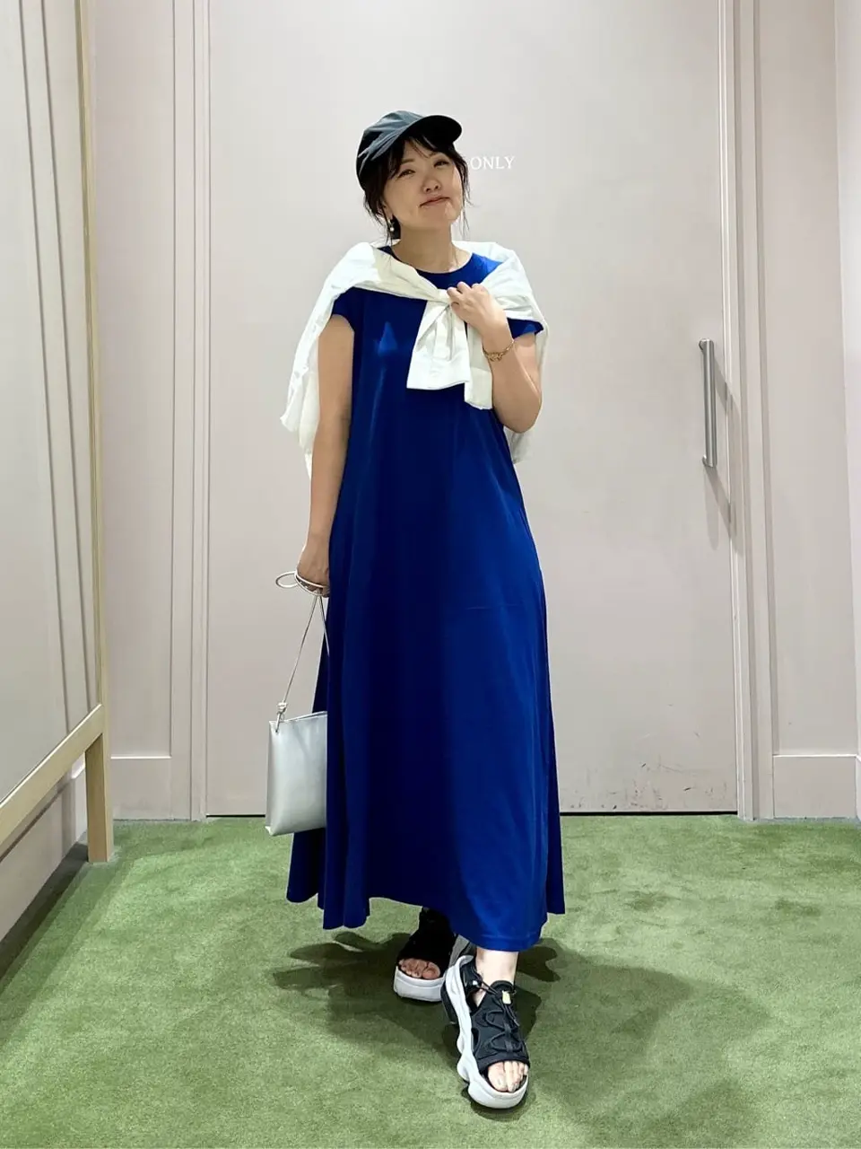 ANY フジコ コーディネート画像