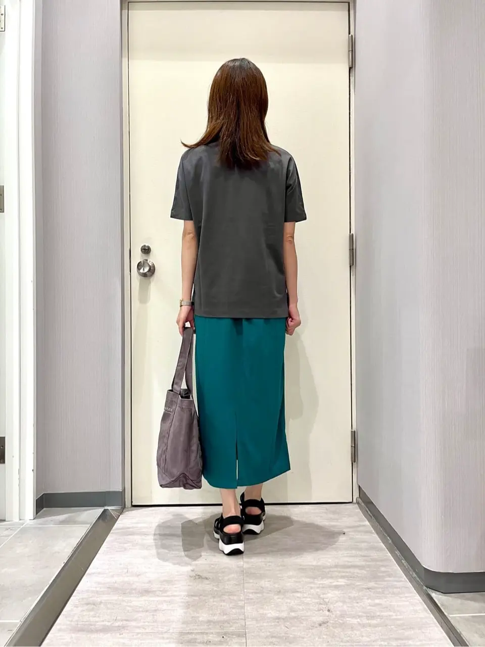 ANY 金井 コーディネート画像