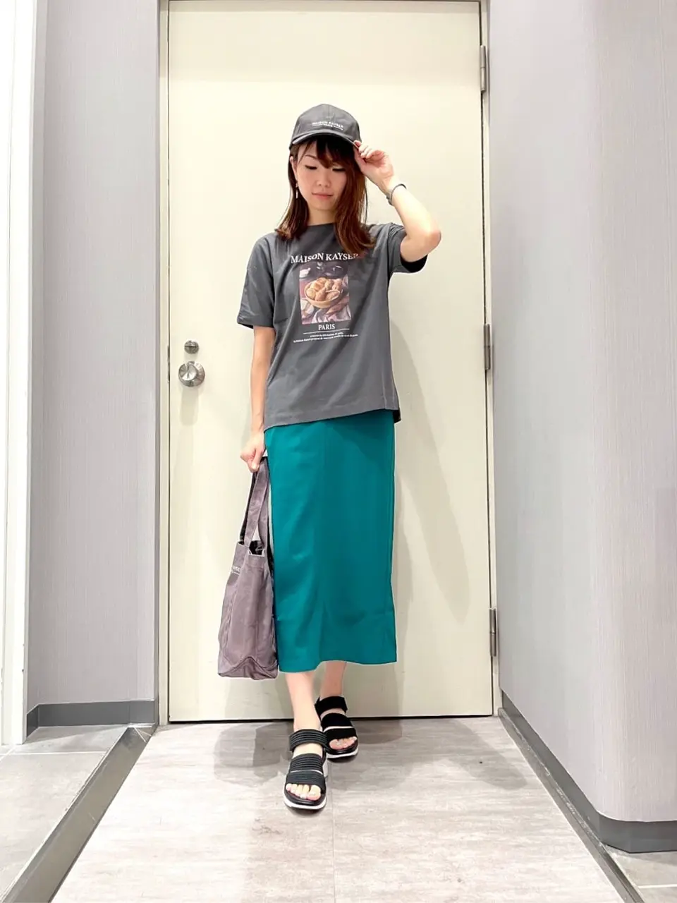 ANY 金井 コーディネート画像