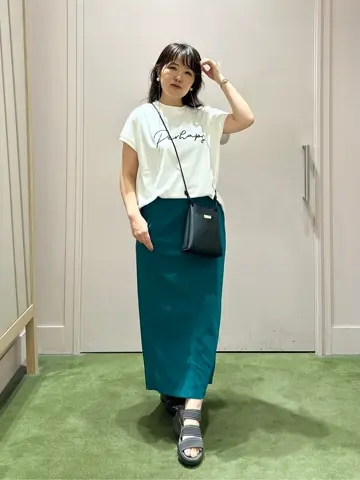 ANY フジコ コーディネート画像