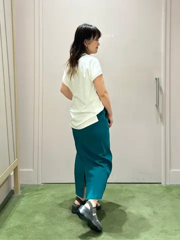 ANY フジコ コーディネート画像