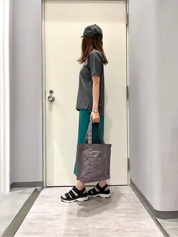 ANY 金井 コーディネート画像