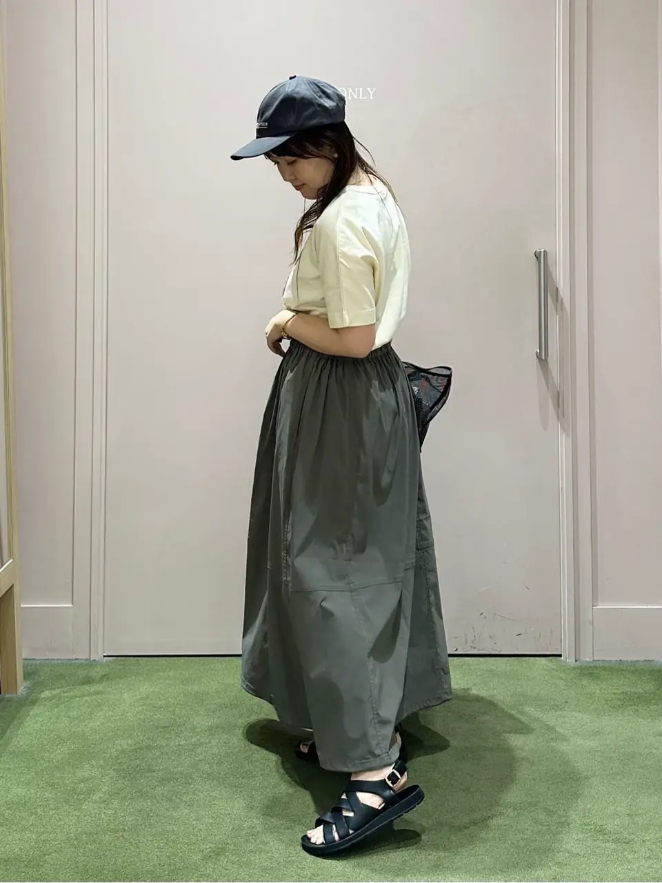 ANY フジコ コーディネート画像