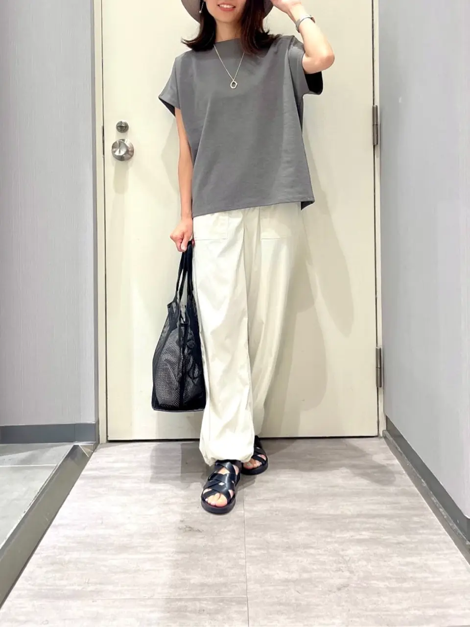 ANY 金井 コーディネート画像