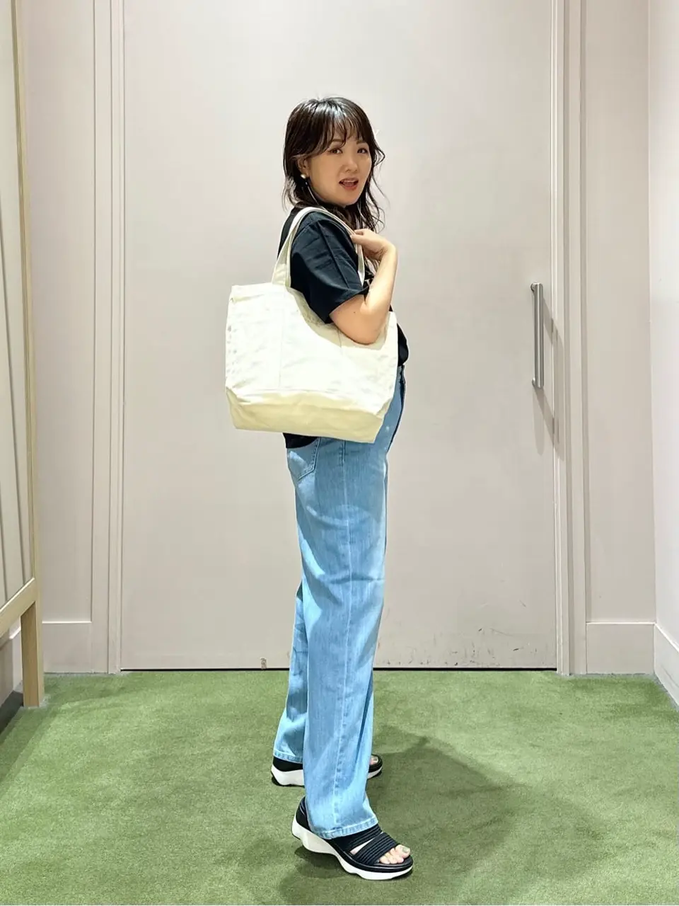 ANY フジコ コーディネート画像