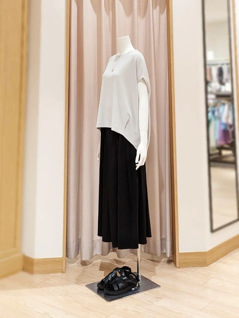 ANY 岩田 コーディネート画像