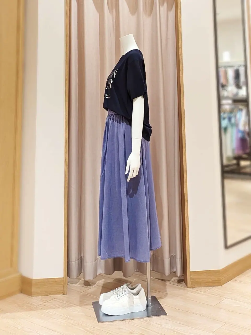 ANY 岩田 コーディネート画像