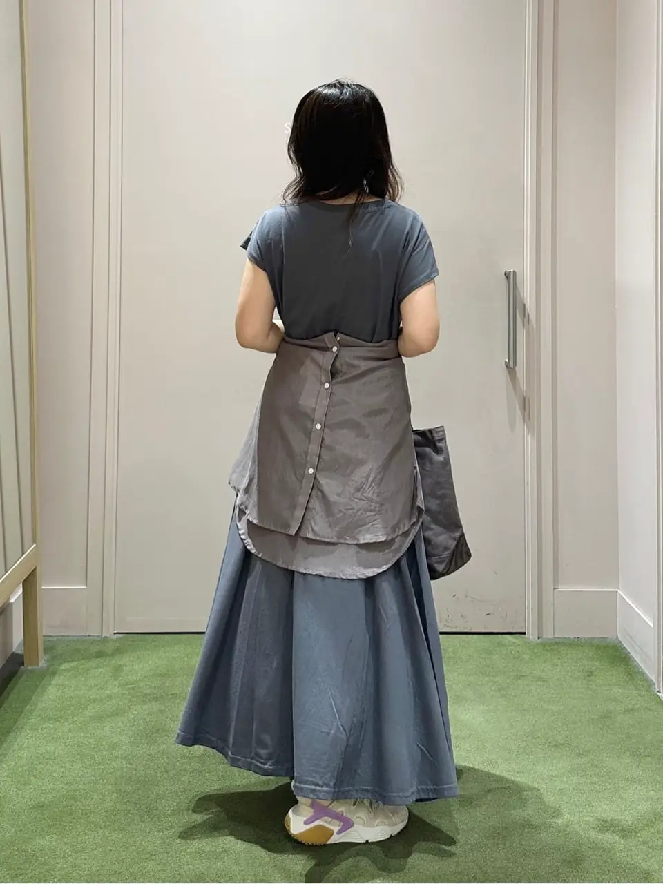 ANY フジコ コーディネート画像