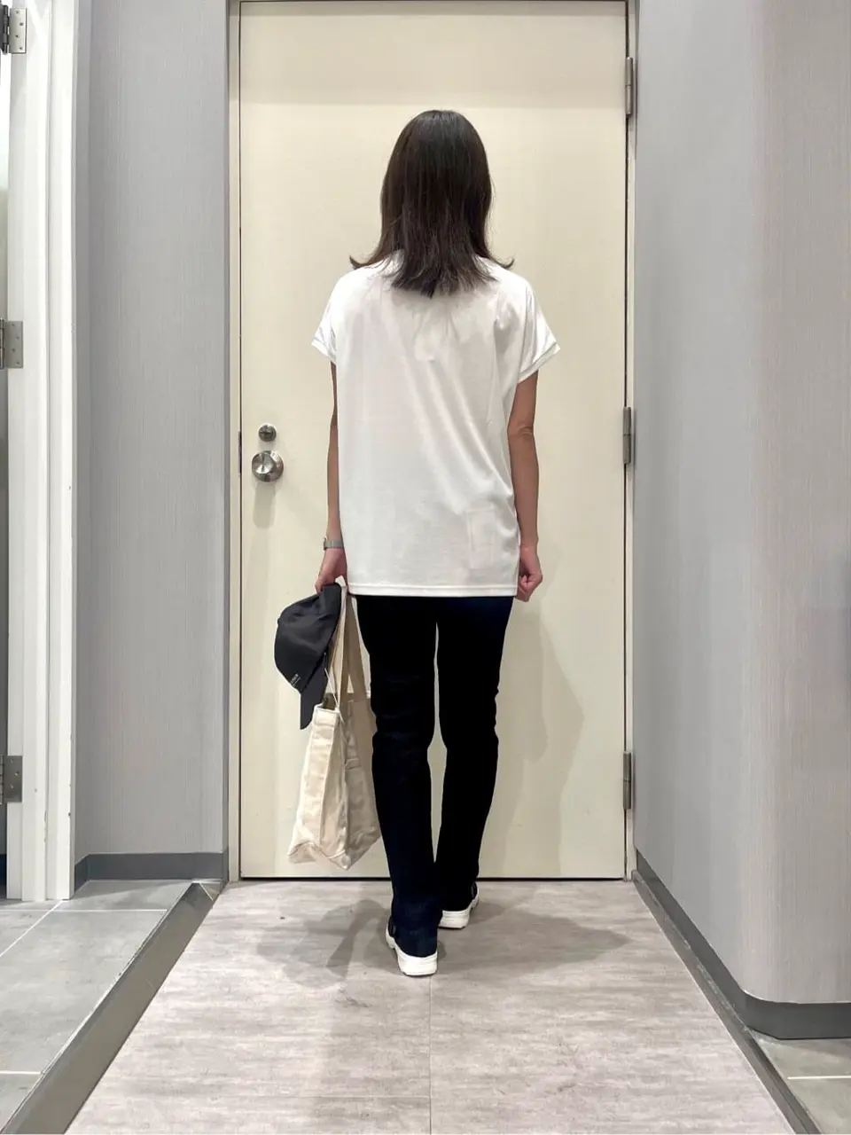 ANY 金井 コーディネート画像