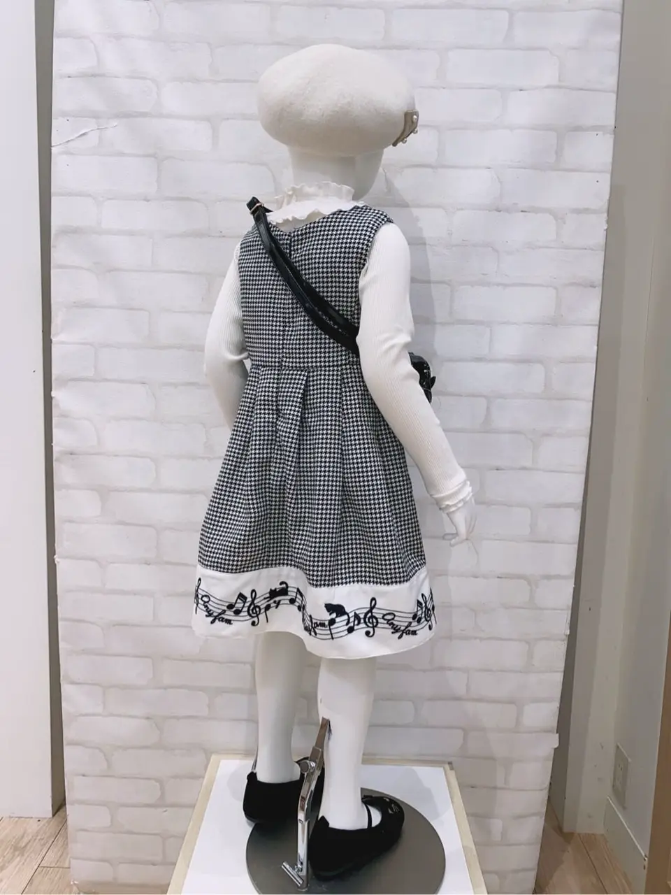 ANY 嶋田 コーディネート画像