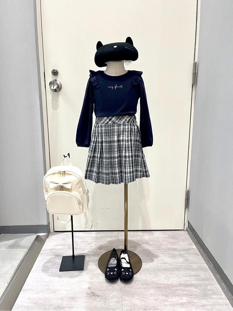 ANY 金井 コーディネート画像