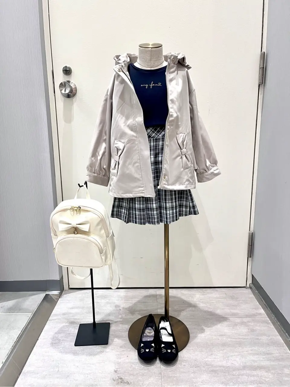 ANY 金井 コーディネート画像