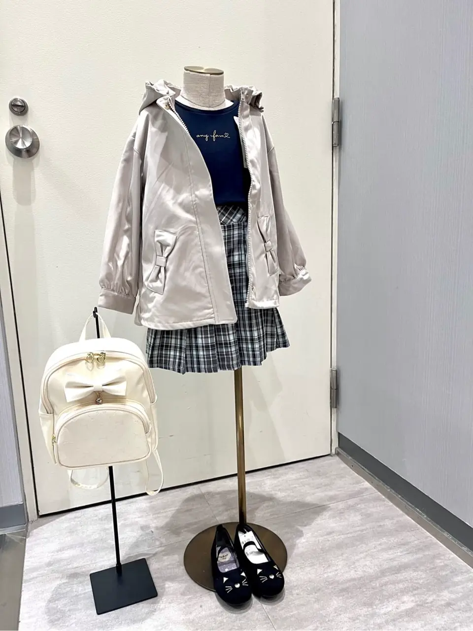 ANY 金井 コーディネート画像