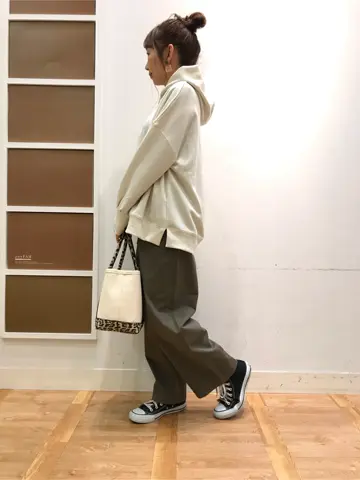 ANY 山口 コーディネート画像