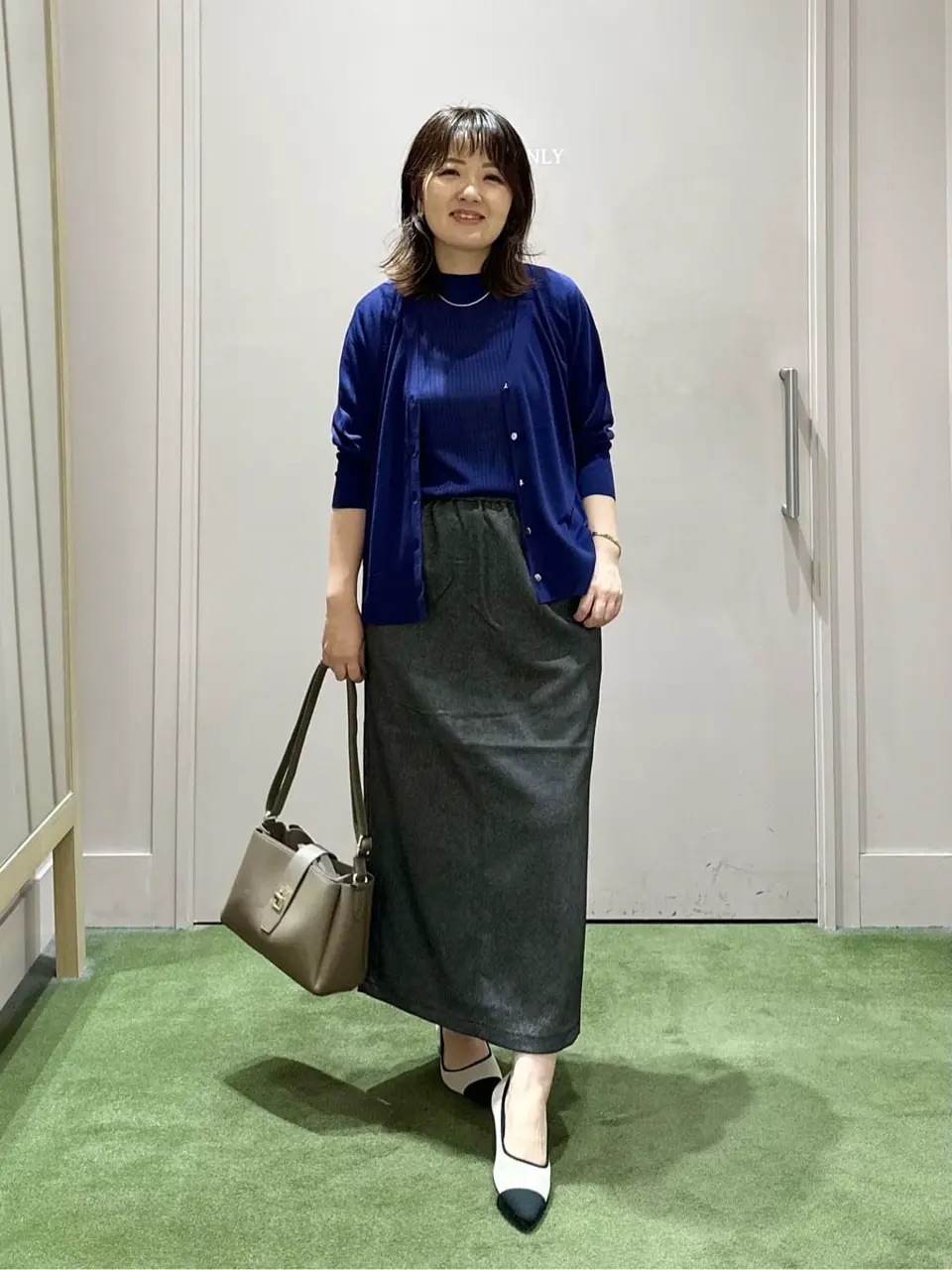 ANY フジコ コーディネート画像