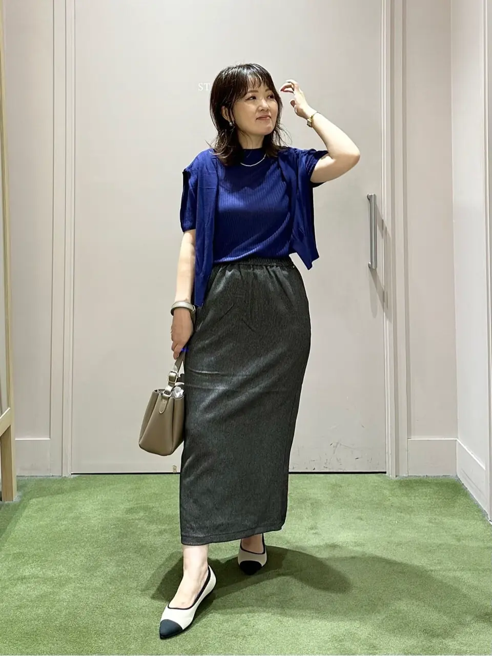 ANY フジコ コーディネート画像