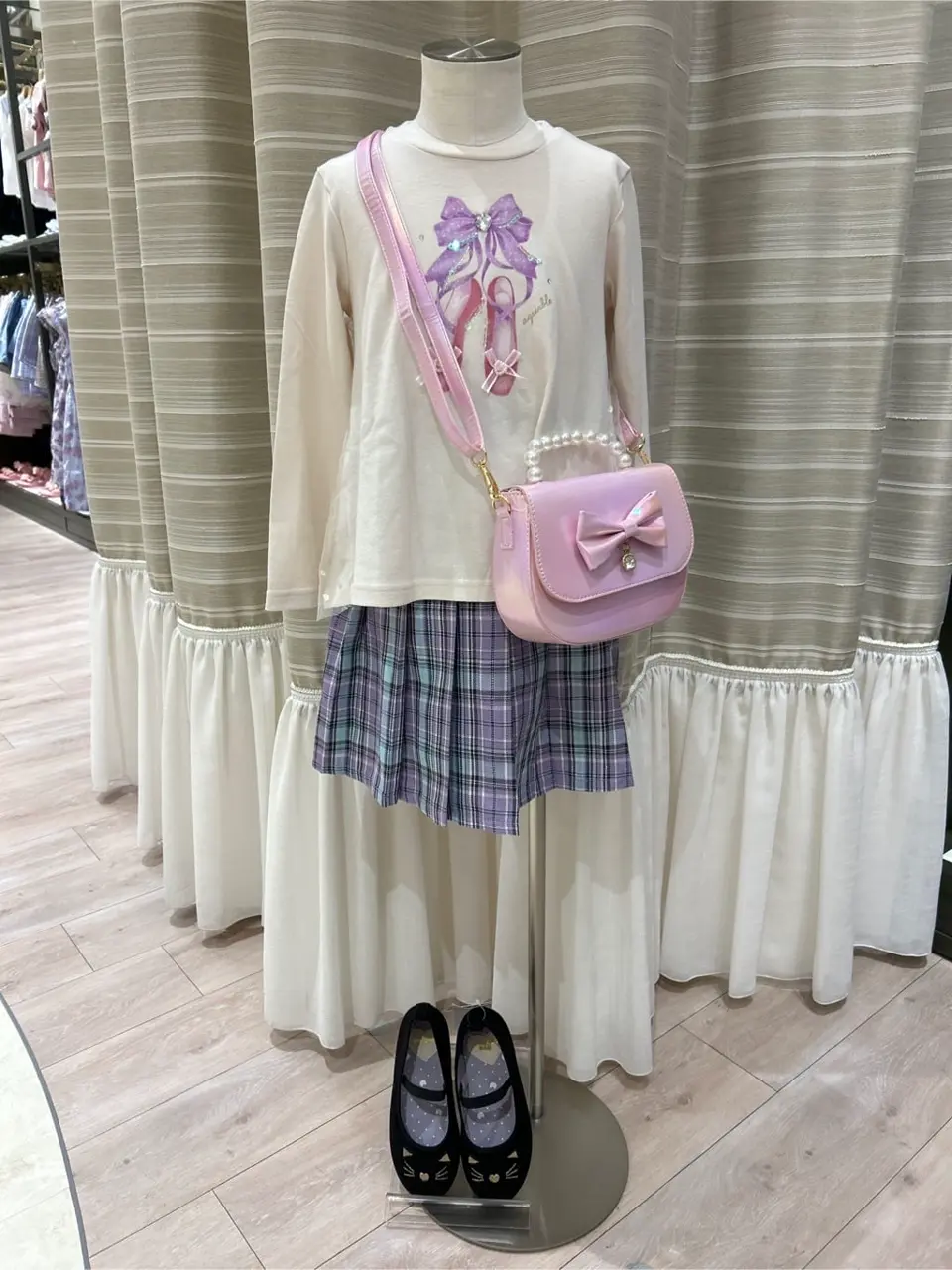 ANY 岡田 コーディネート画像