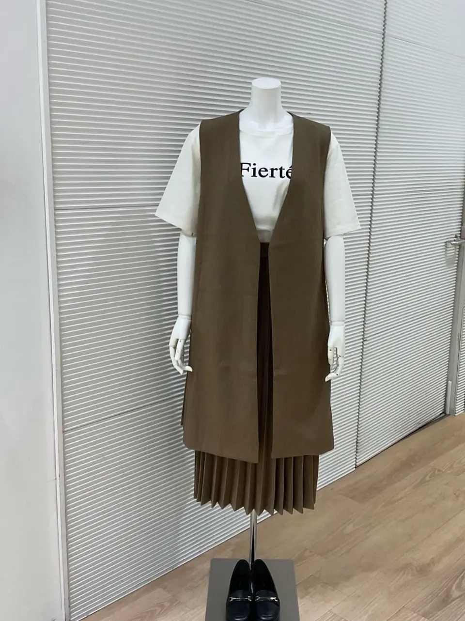 ANY こばやし コーディネート画像