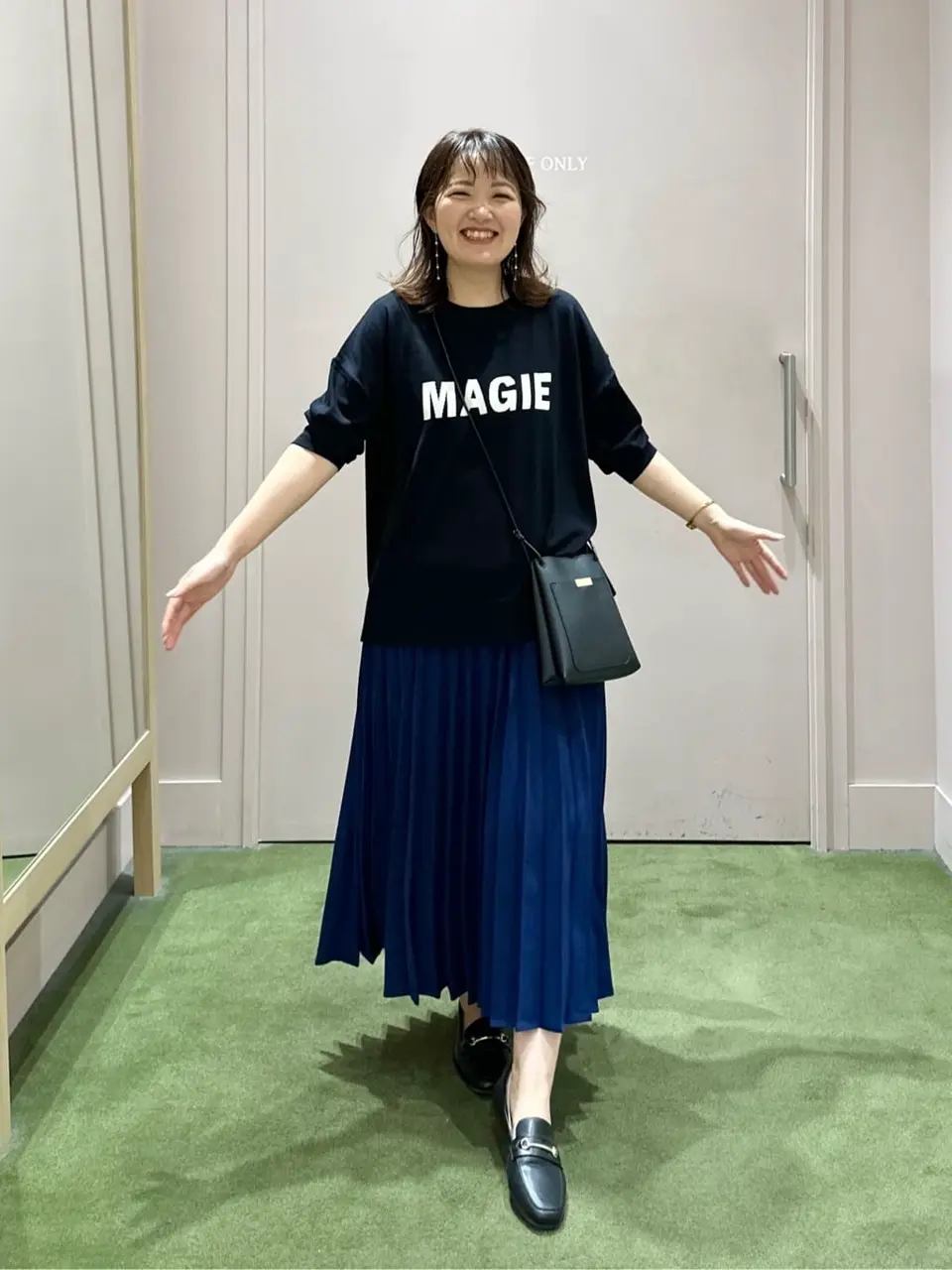 ANY フジコ コーディネート画像