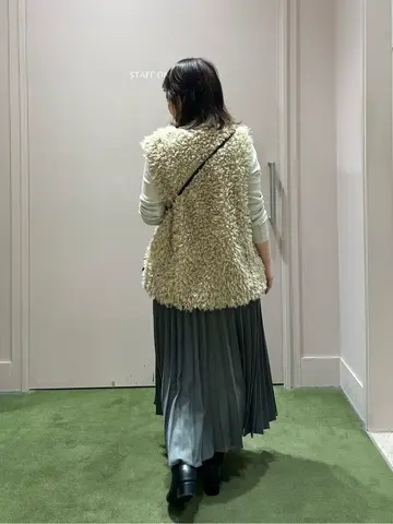 ANY フジコ コーディネート画像