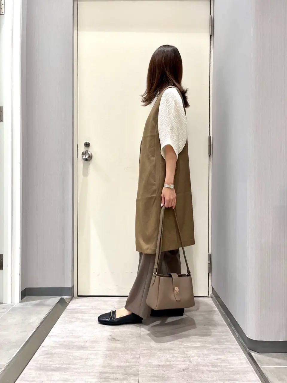 ANY 金井 コーディネート画像