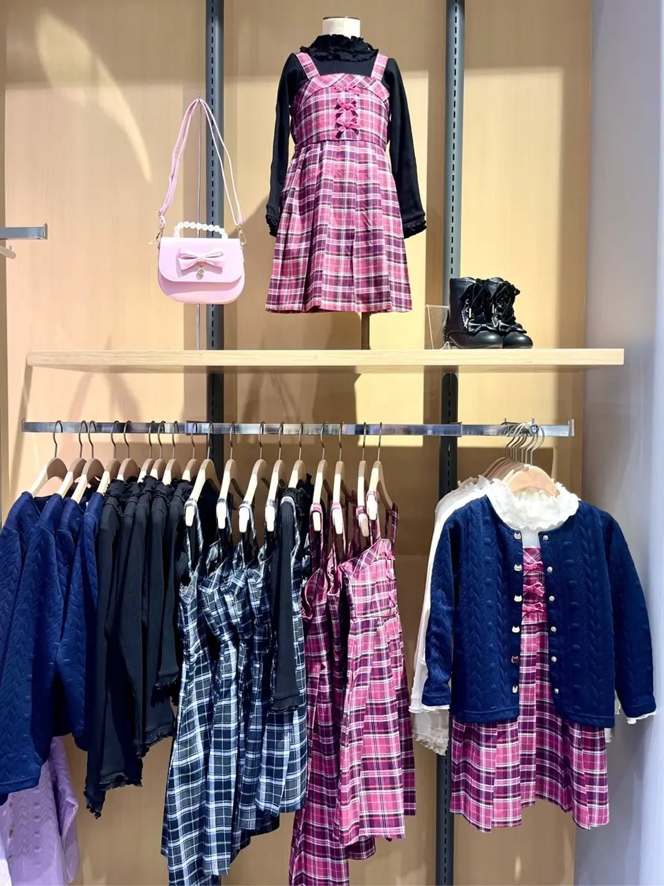 ANY 金井 コーディネート画像