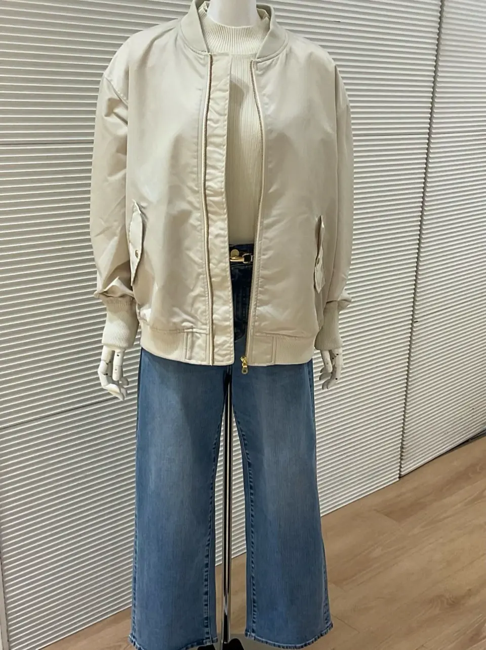 ANY こばやし コーディネート画像