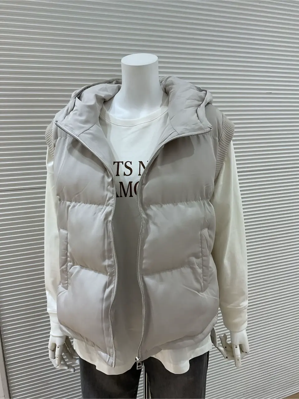 ANY こばやし コーディネート画像