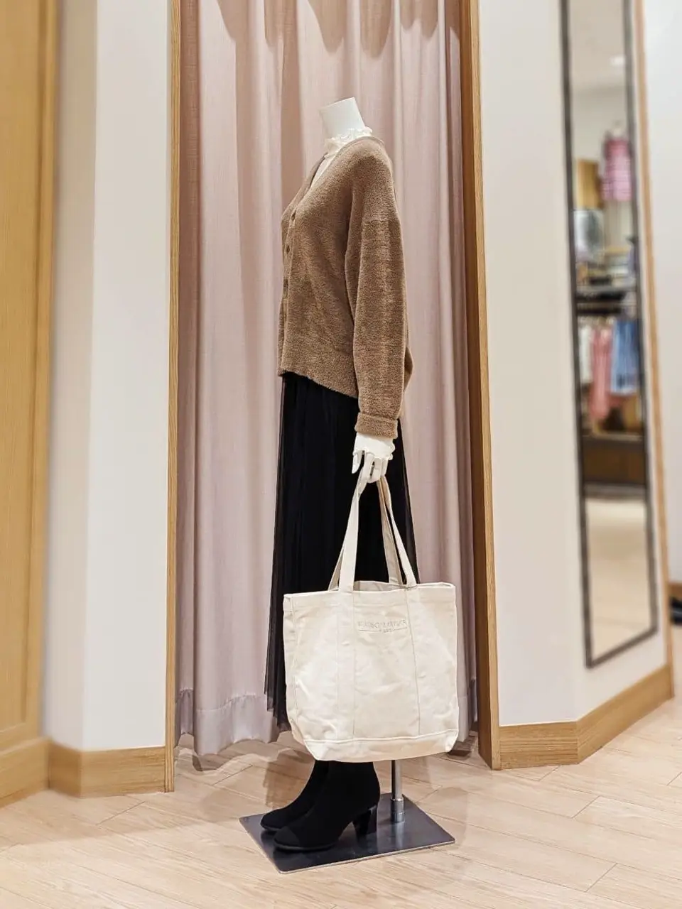 ANY 岩田 コーディネート画像