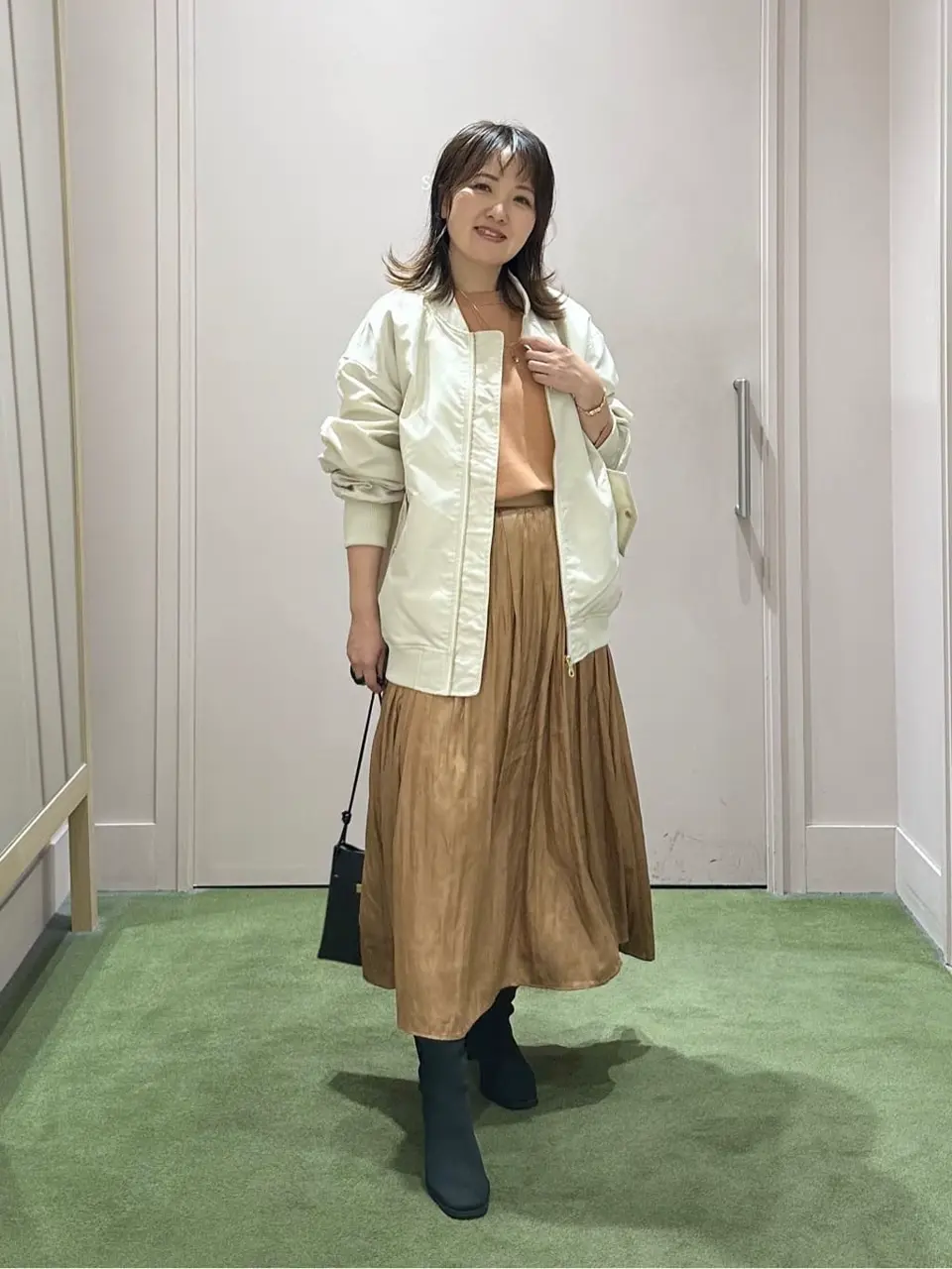 ANY フジコ コーディネート画像