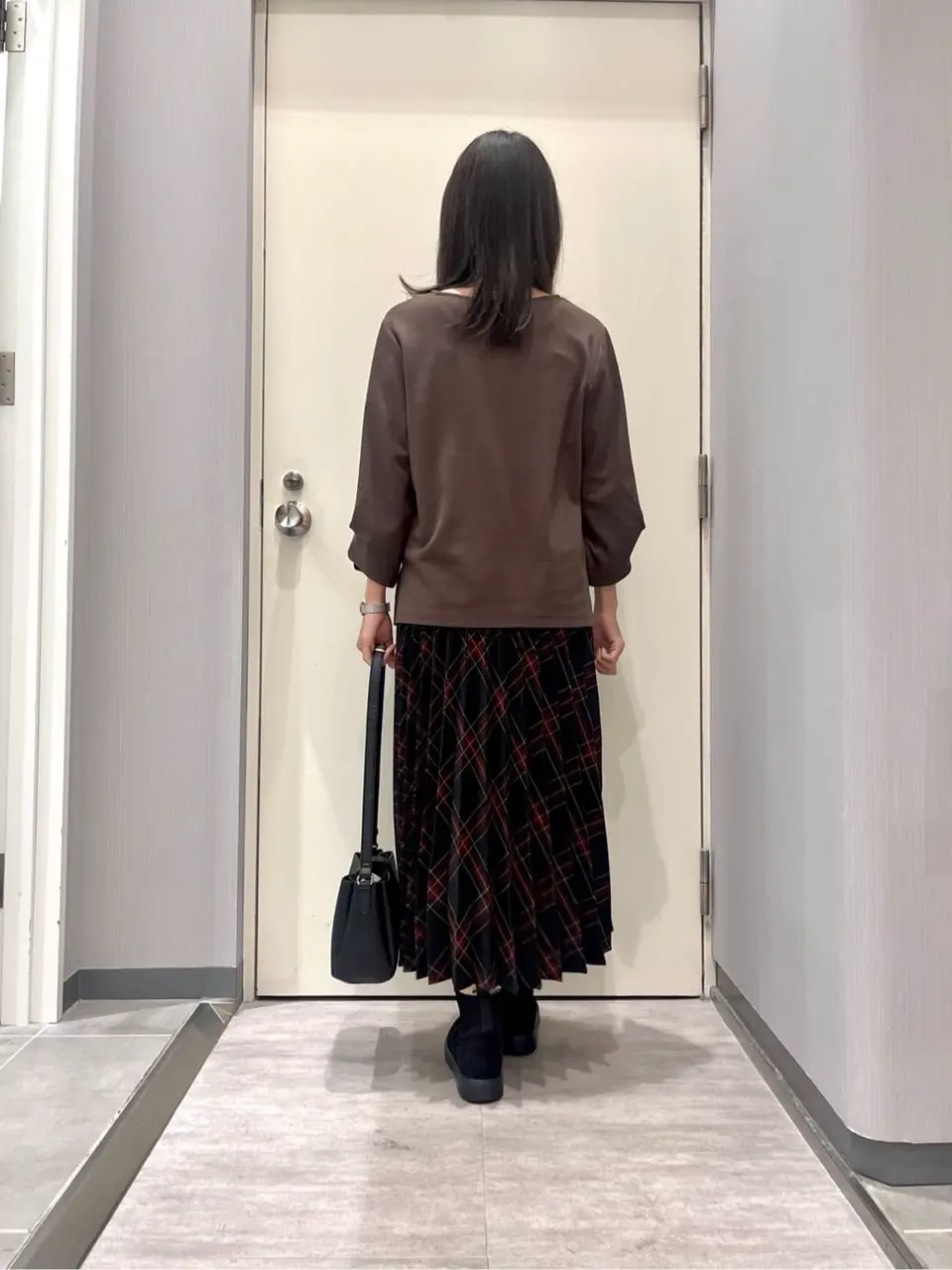 ANY 金井 コーディネート画像