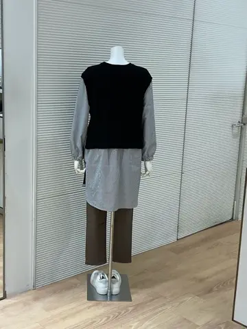 ANY こばやし コーディネート画像