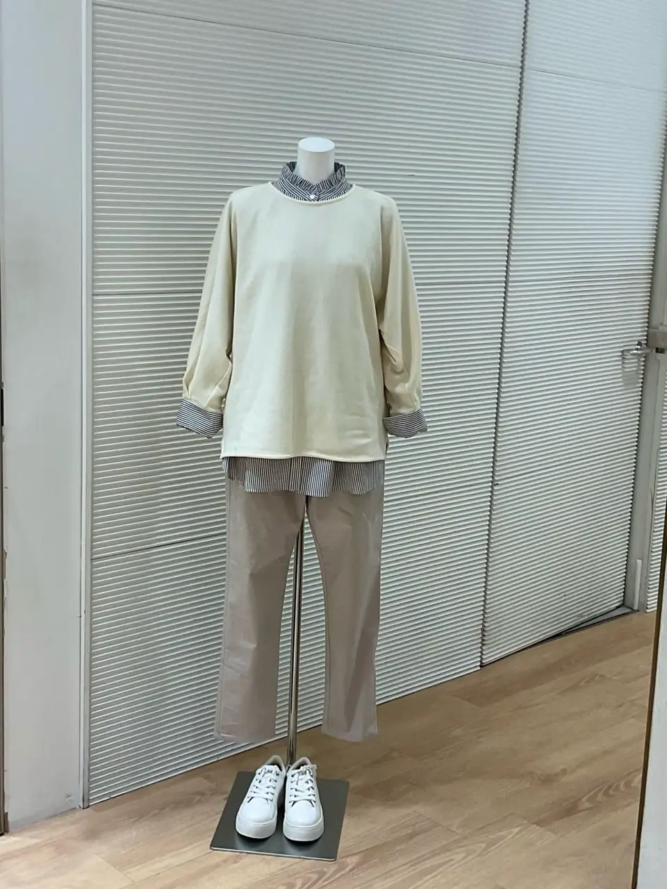 ANY こばやし コーディネート画像