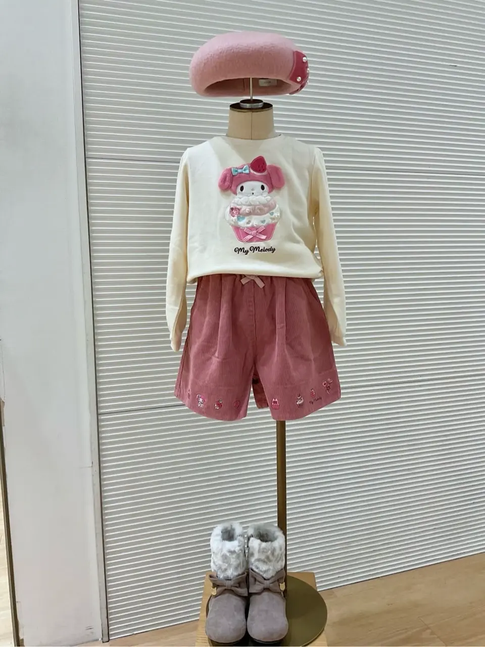 ANY Y コーディネート画像