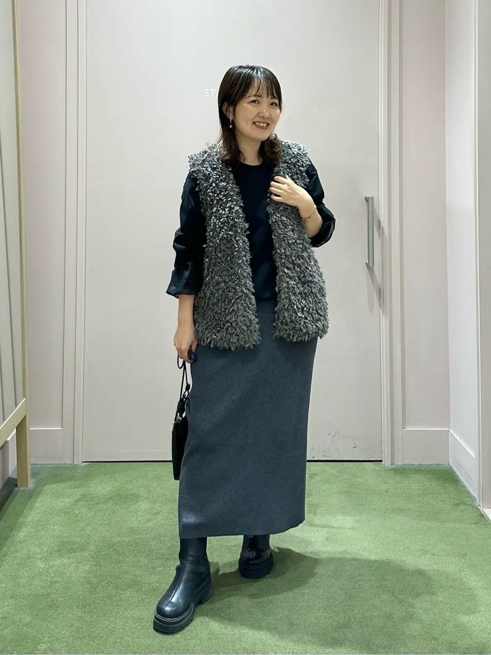 ANY フジコ コーディネート画像