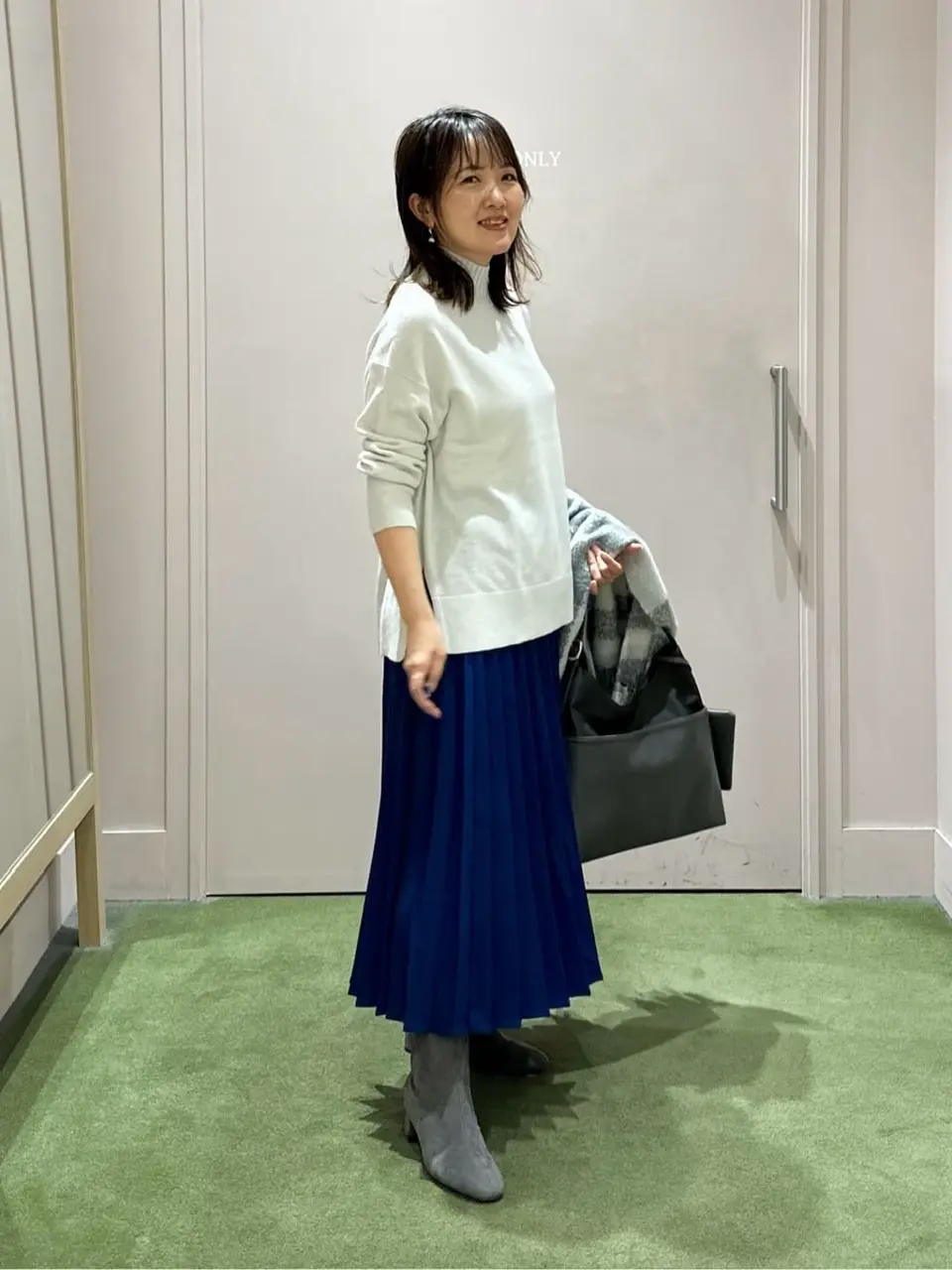 ANY フジコ コーディネート画像