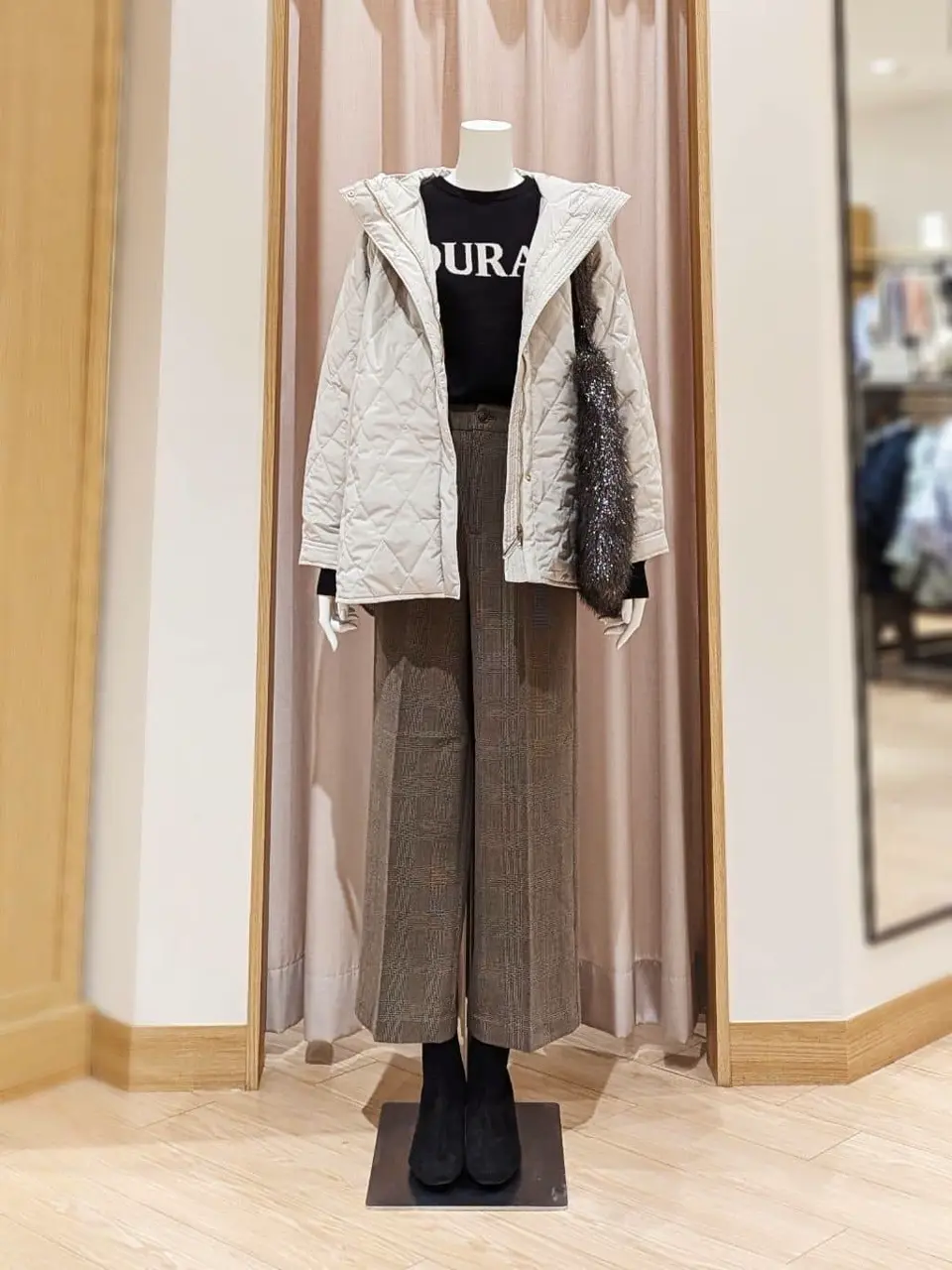 ANY 岩田 コーディネート画像