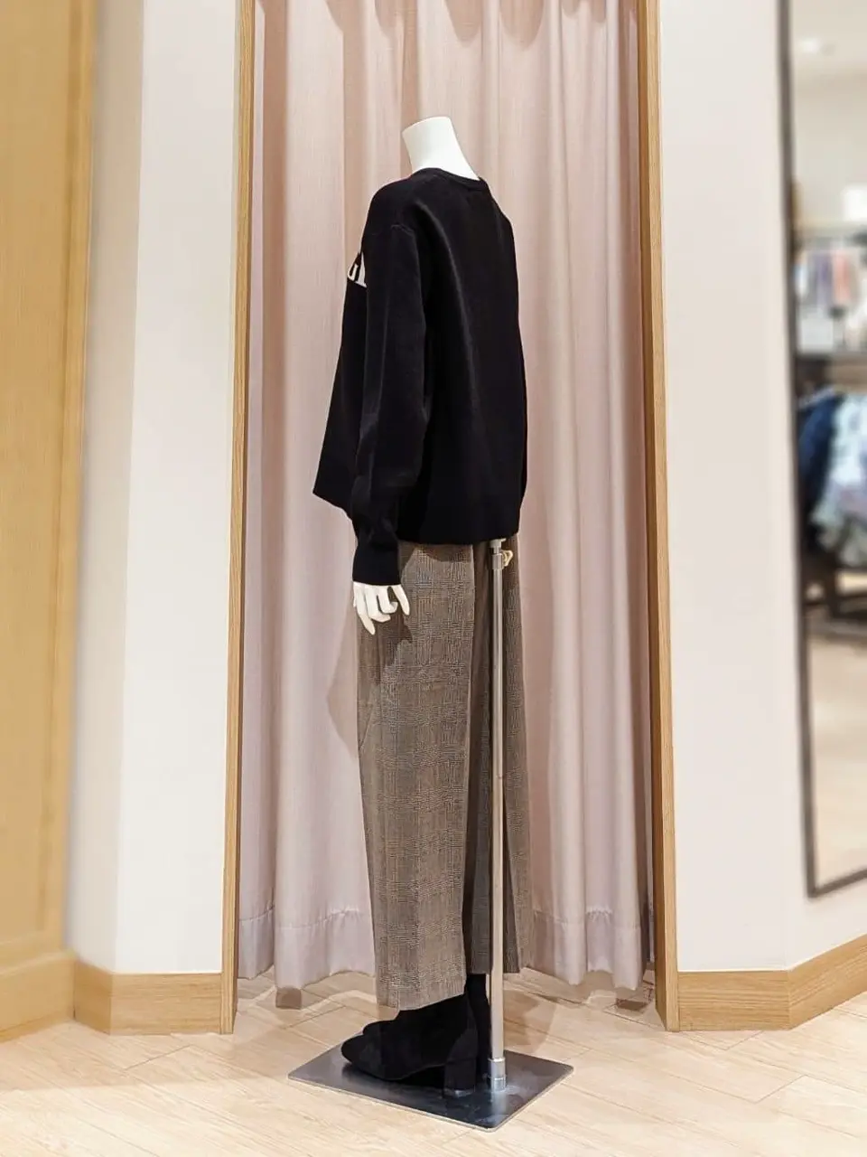 ANY 岩田 コーディネート画像