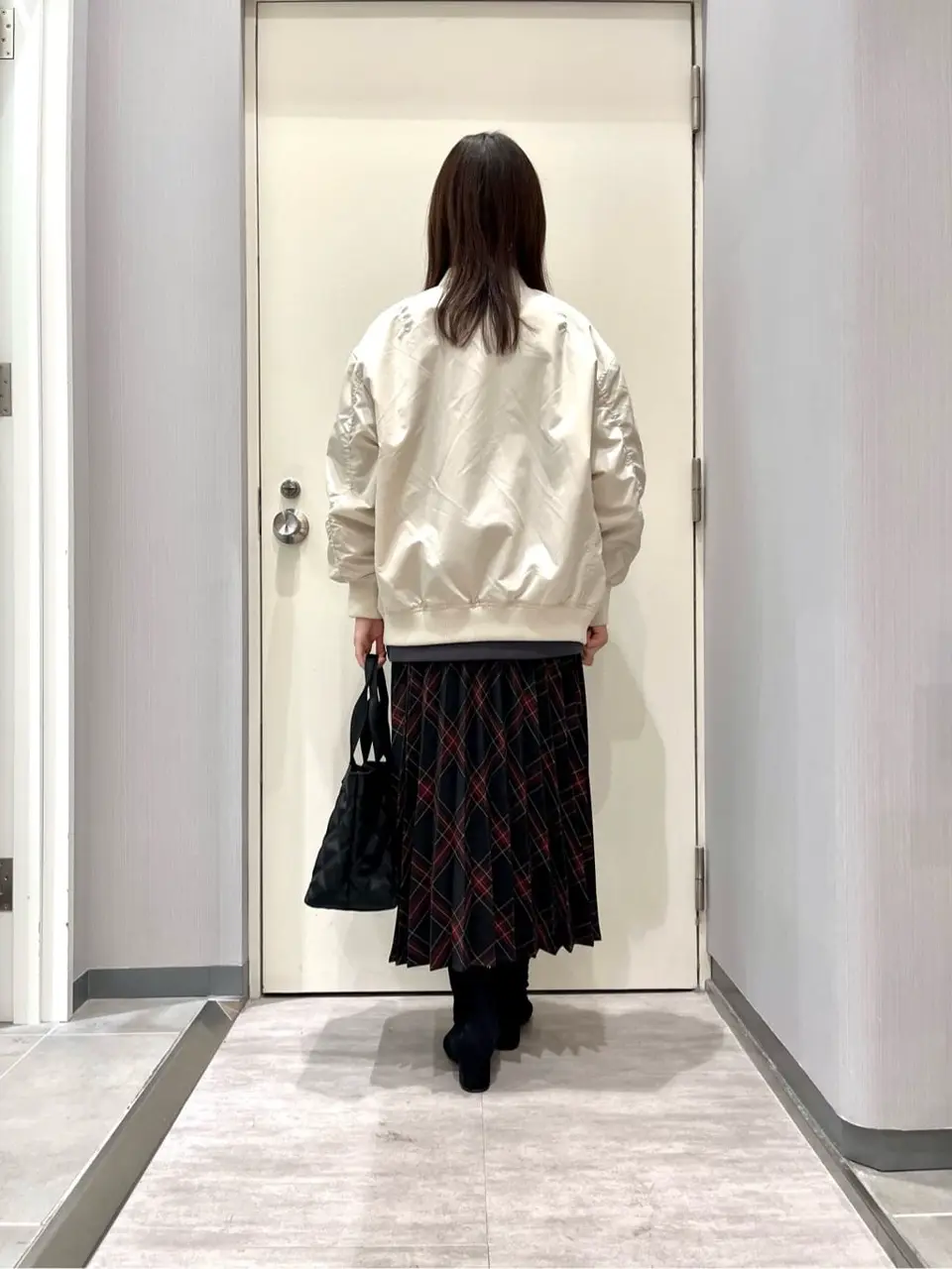 ANY 金井 コーディネート画像