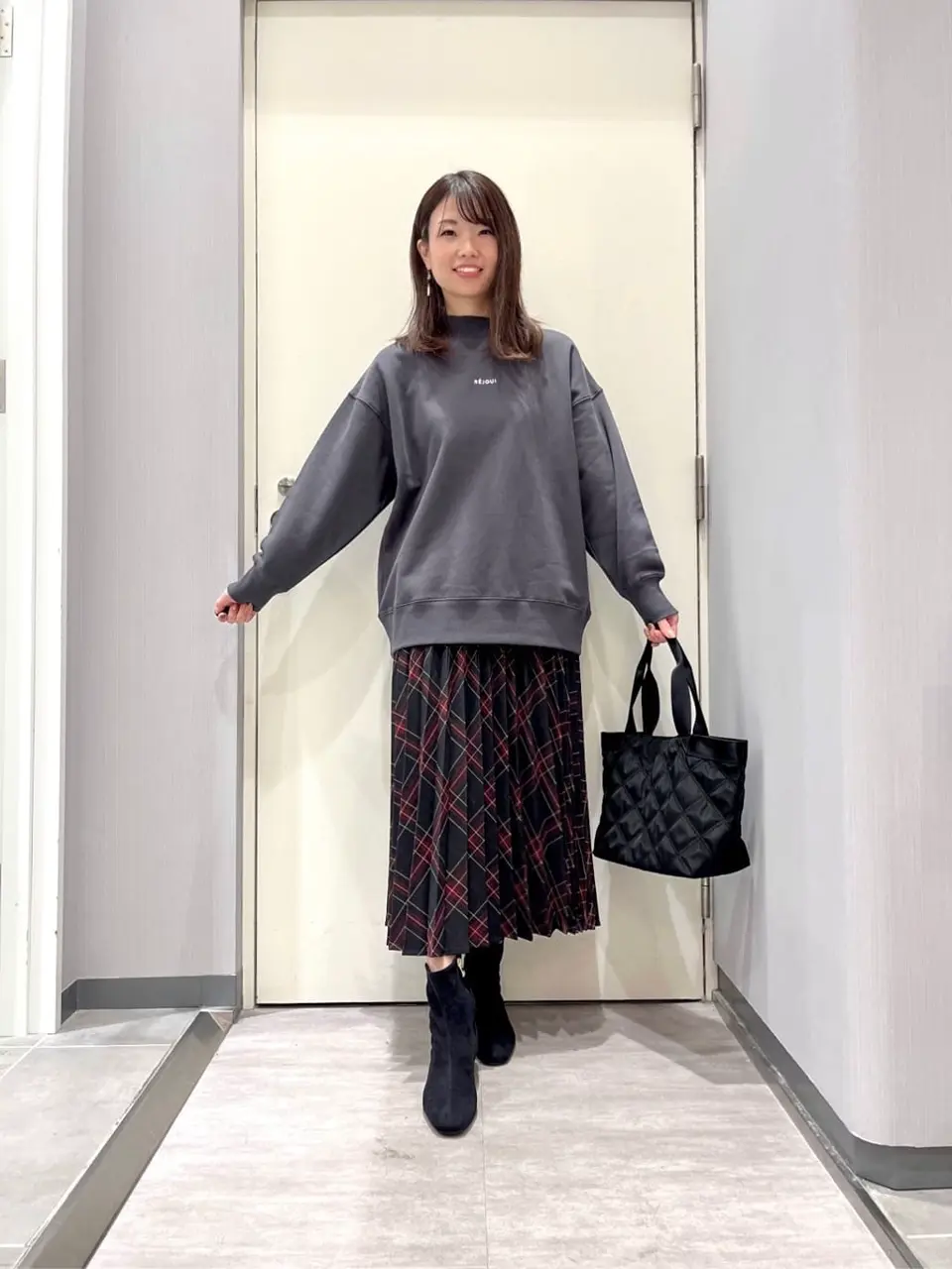 ANY 金井 コーディネート画像