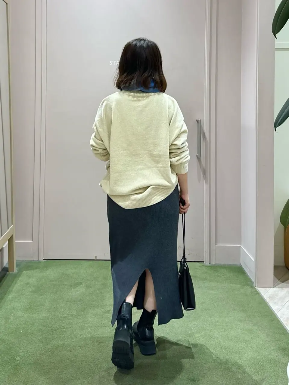 ANY フジコ コーディネート画像