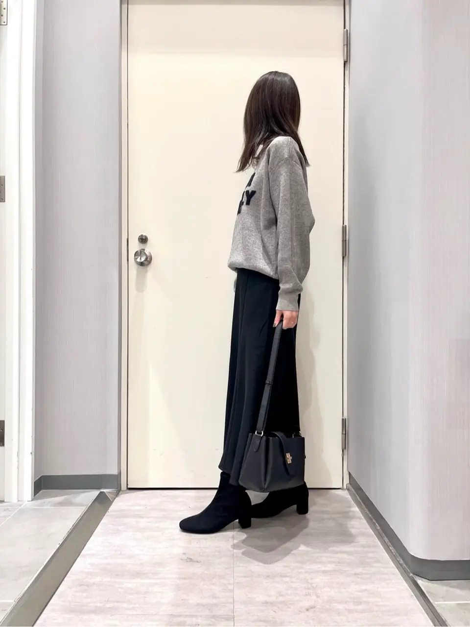 ANY 金井 コーディネート画像