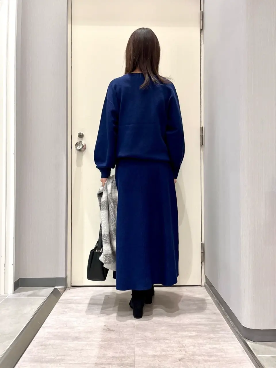 ANY 金井 コーディネート画像