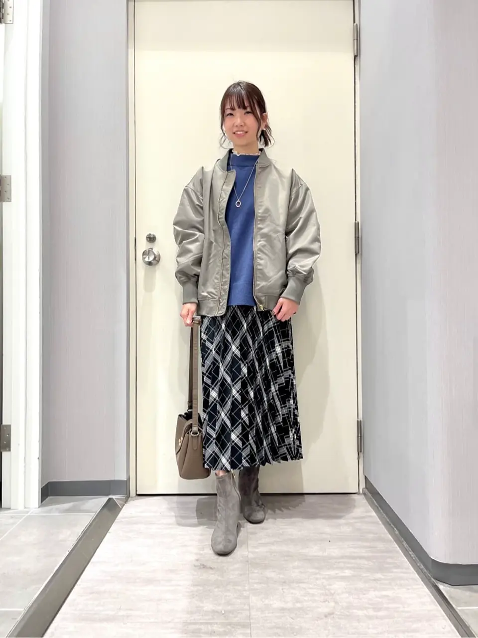 ANY 金井 コーディネート画像