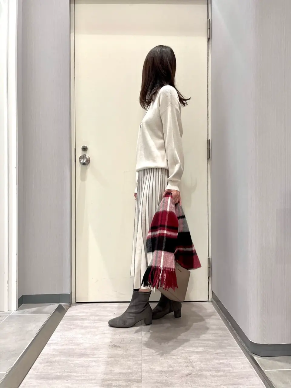 ANY 金井 コーディネート画像