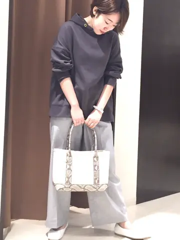 ANY 河本 コーディネート画像