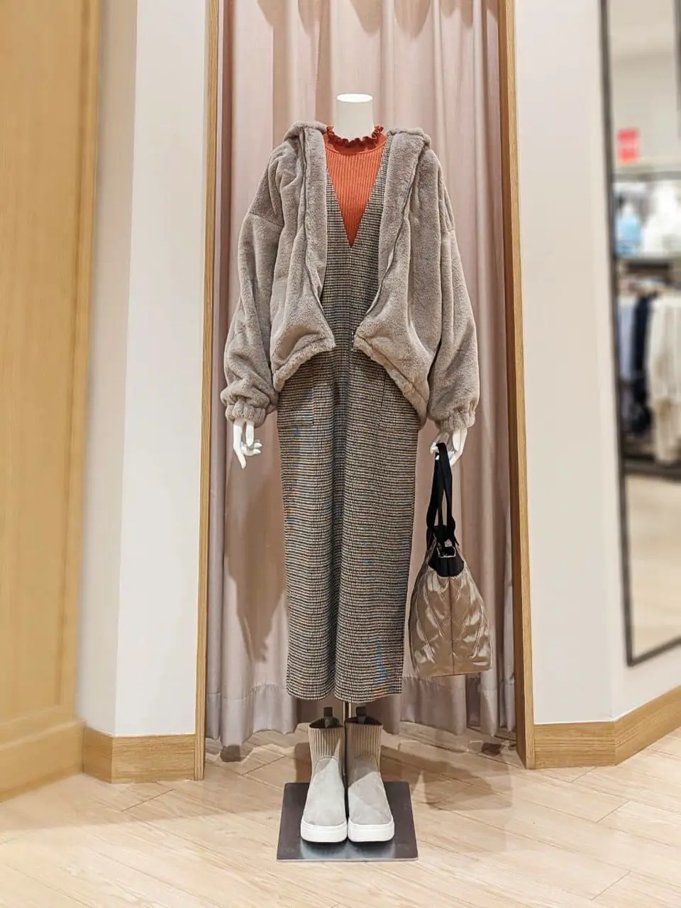 ANY 岩田 コーディネート画像