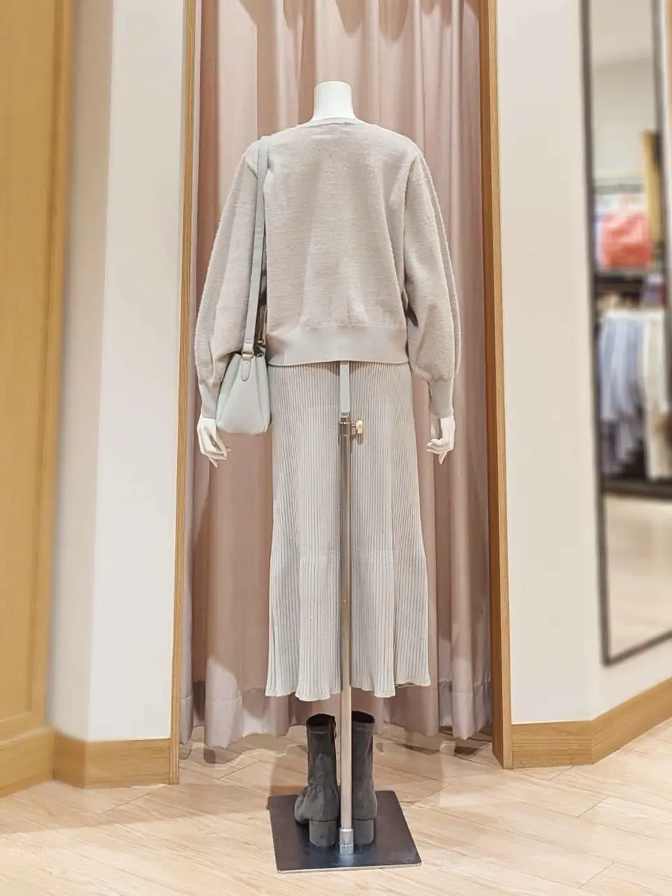 ANY 岩田 コーディネート画像