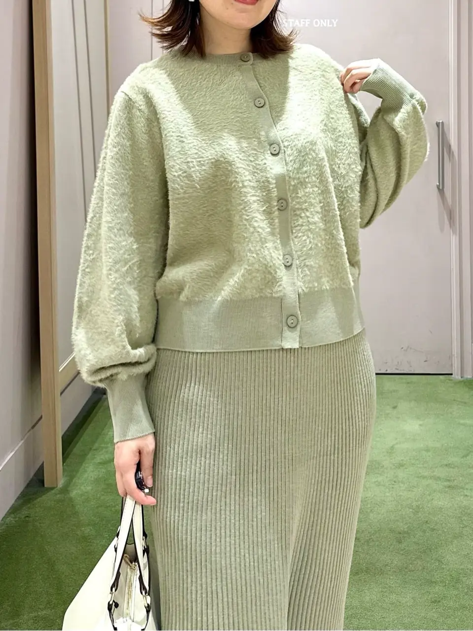 ANY フジコ コーディネート画像